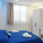 Aida Oda ve Kahvaltı 4*